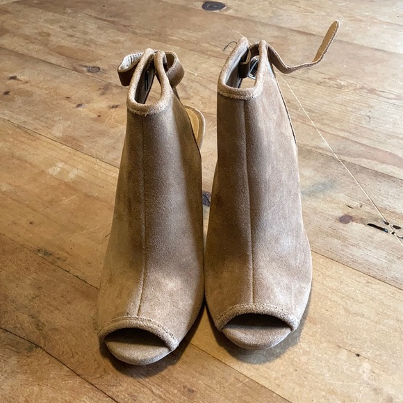 New Lucky Brand Peep Toe Booties - Picture 2 of 4